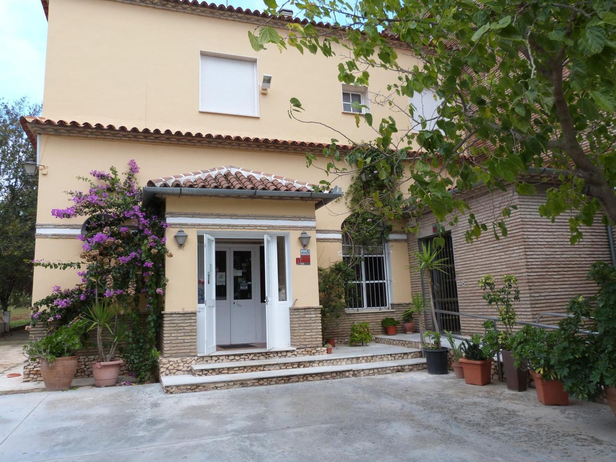 Hostal Restaurante Las Canteras Pedrera Exterior photo
